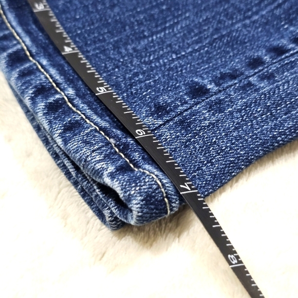 C-SEVENTEEN Blue Wash Embroidered Jeans | Size 29 | Low Rise | EUC - Picture 13 of 13